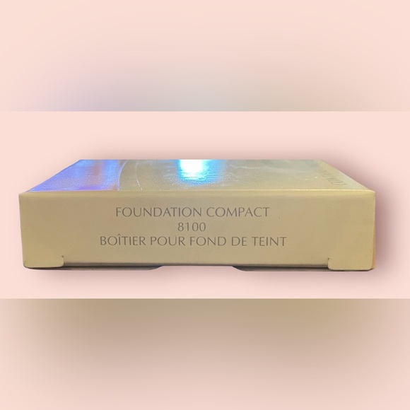 Mary Kay Time Wise Foundation Compact - Picture 4 of 6